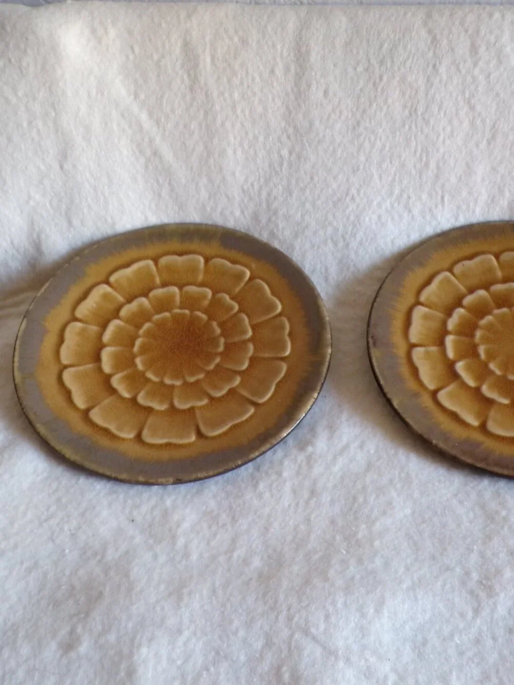 2 PIER 1 Plates / Dishes Earthenware Flower Top Design Beautiful